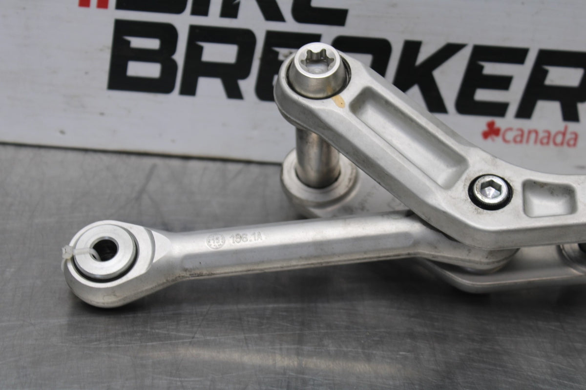 16 DUCATI 959 PANIGALE REAR DOGBONE SHOCK LINKAGE LINK BB912