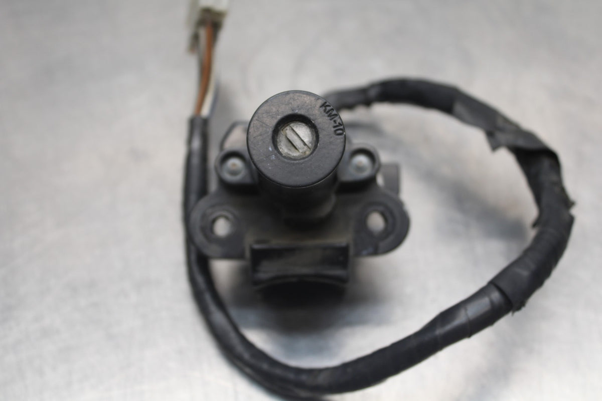 08-12 KAWASAKI NINJA 250R IGNITION LOCK NO KEY BB824