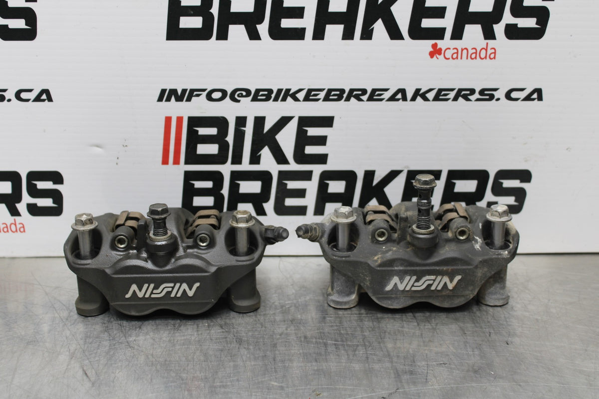 19-23 KAWASAKI NINJA ZX6R RIGHT LEFT FRONT BRAKE CALIPER SET PAIR CALIPERS BB188