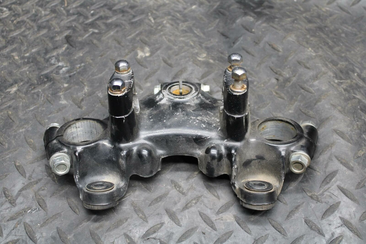 78 SUZUKI GS550E FORKS UPPER TRIPLE TREE CLAMP BB212