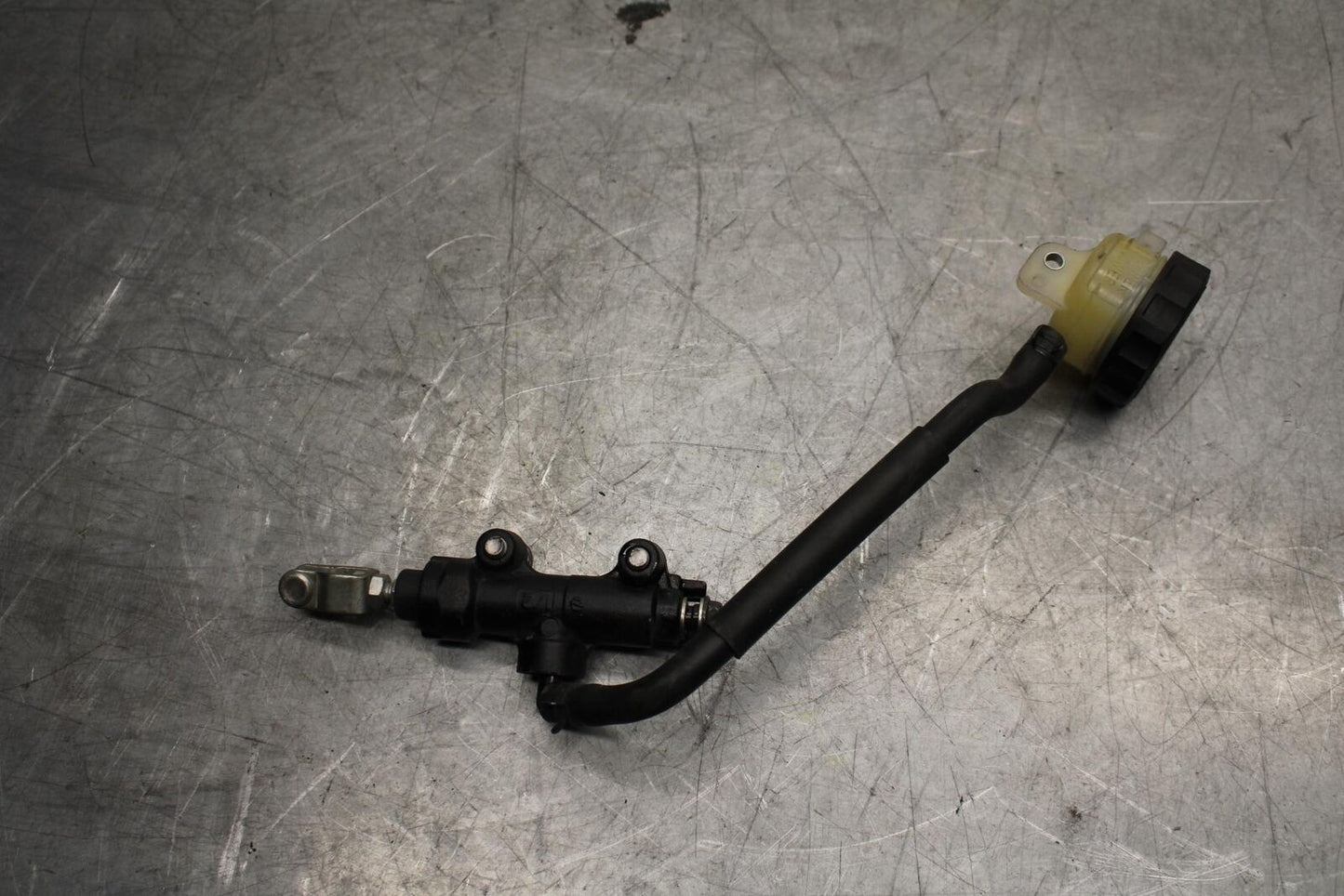 2009 Kawasaki Ninja ZX6R ZX600R REAR BRAKE MASTER CYLINDER W RESERVOIR BB548
