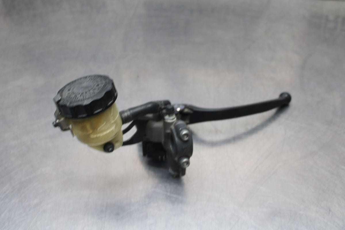 13-18 KAWASAKI NINJA ZX6R FRONT BRAKE MASTER CYLINDER w/ LEVER BB735