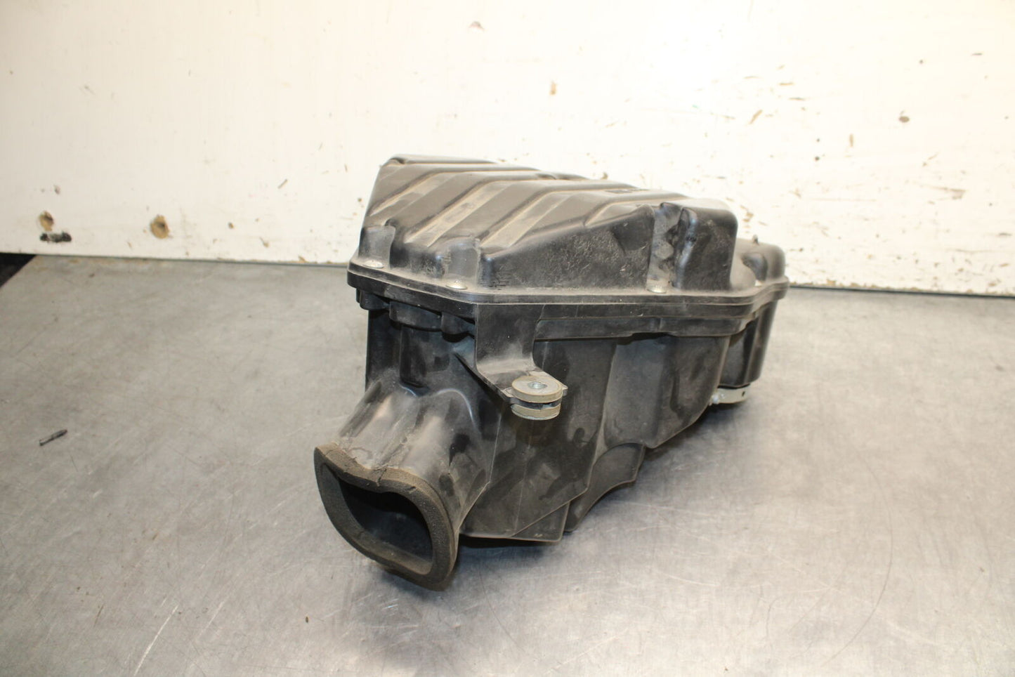 12-13 KAWASAKI Z1000 AIRBOX AIR INTAKE FILTER BOX BB743