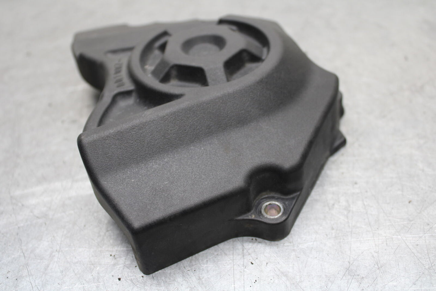 16 KAWASAKI NINJA ZX10R ENGINE SPROCKET COVER BB650