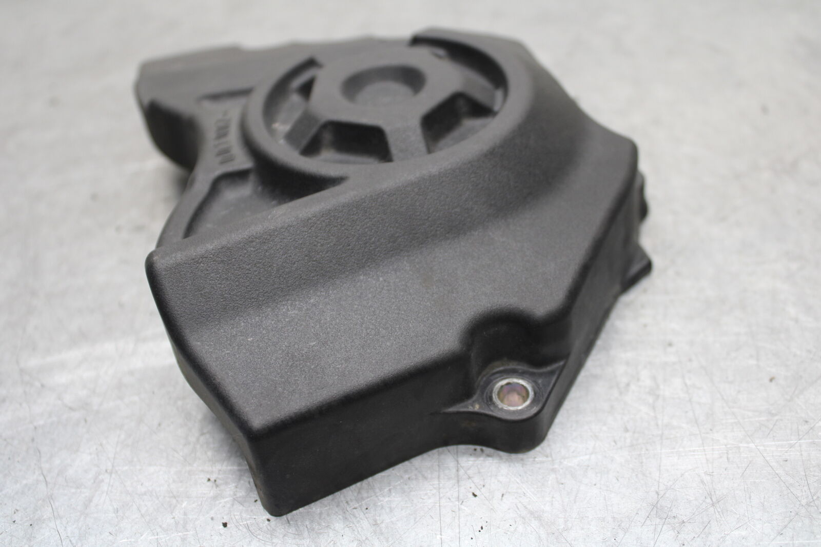 16 KAWASAKI NINJA ZX10R ENGINE SPROCKET COVER BB650