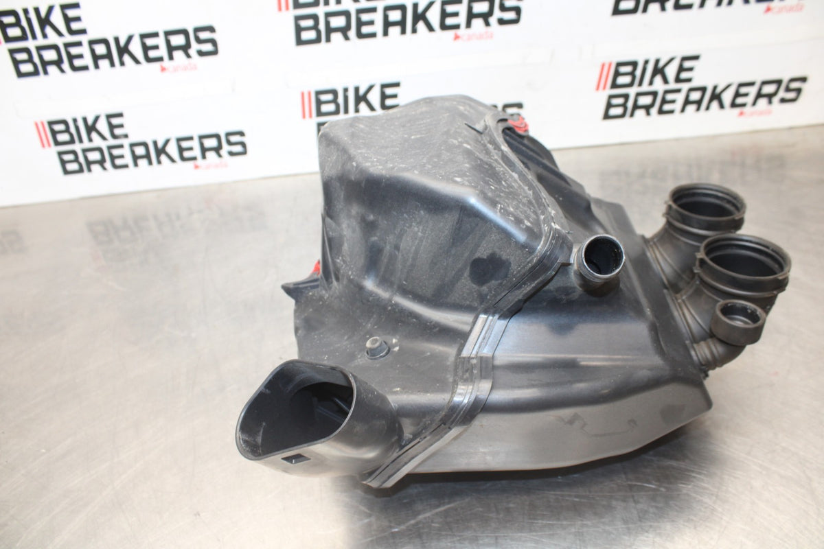 20-23 BMW F900R AIRBOX AIR INTAKE FILTER BOX BB923