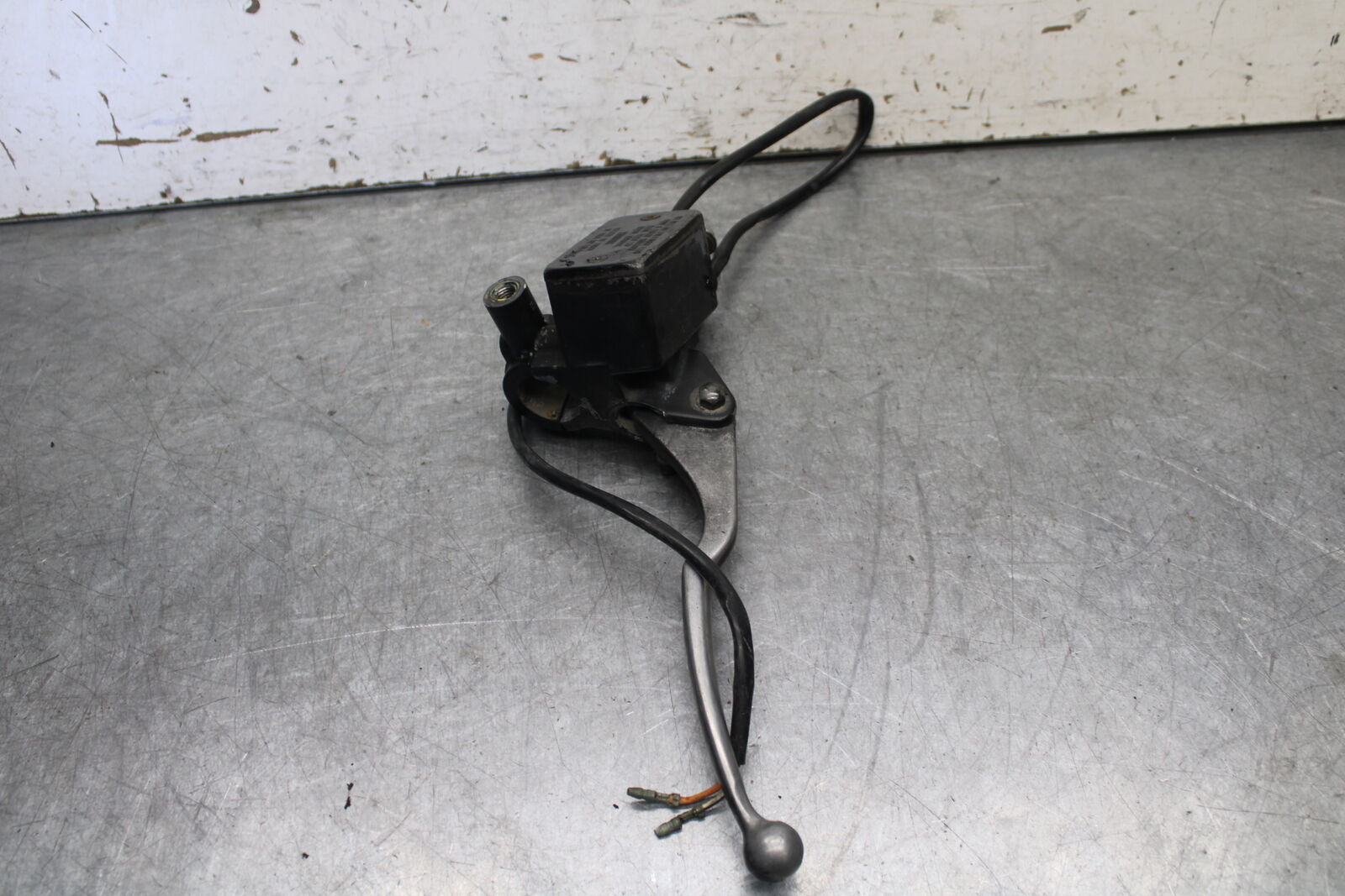 85-86 SUZUKI MADURA 1200 FRONT BRAKE MASTER CYLINDER  BB691