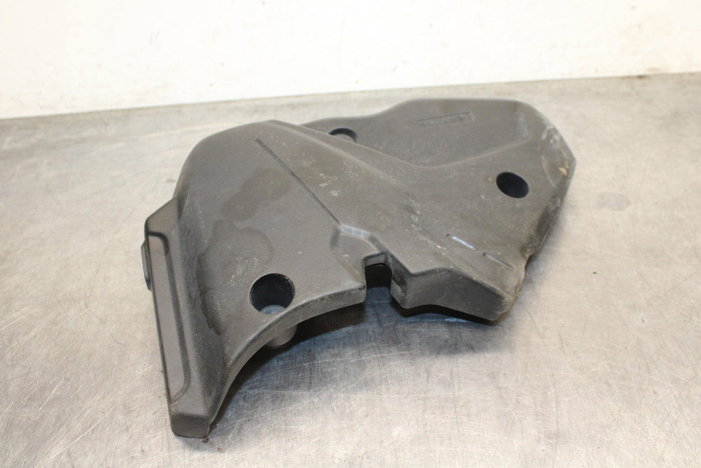 13-16 SUZUKI BANDIT 1250S ABS ENGINE SPROCKET COVER BB134
