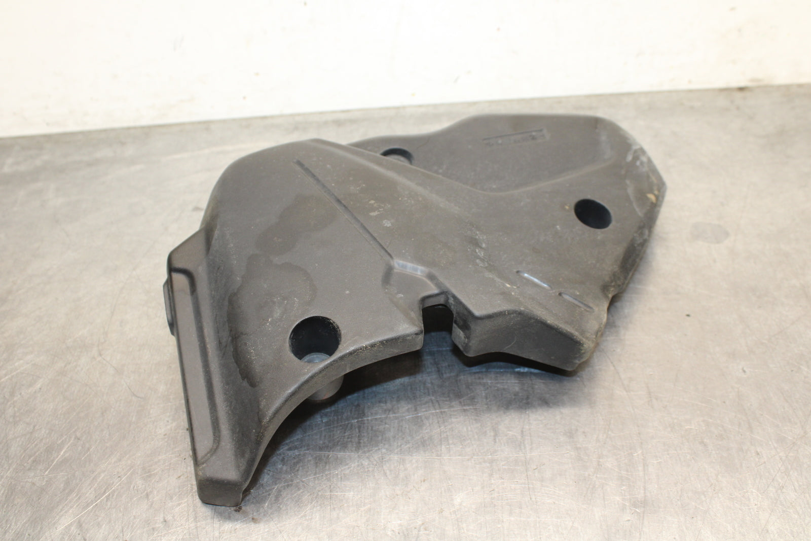 13-16 SUZUKI BANDIT 1250S ABS ENGINE SPROCKET COVER BB134
