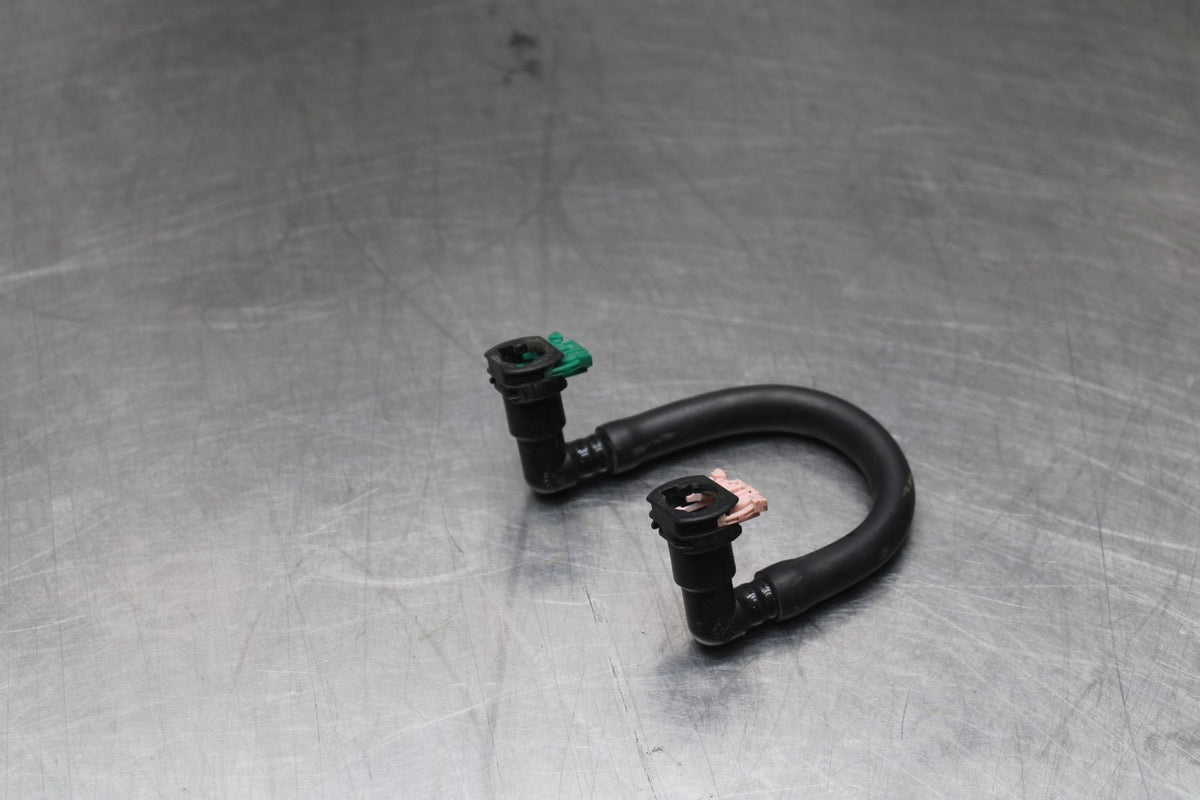 20-25 SUZUKI GSXR750 FUEL HOSE GAS LINE TUBE PIPE BB810