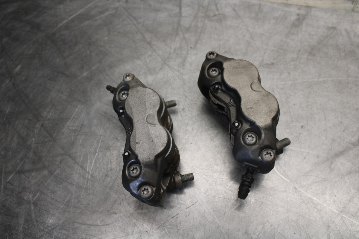 22 KTM 890 ADVENTURE   RIGHT LEFT FRONT BRAKE CALIPER SET PAIR CALIPERS BB514