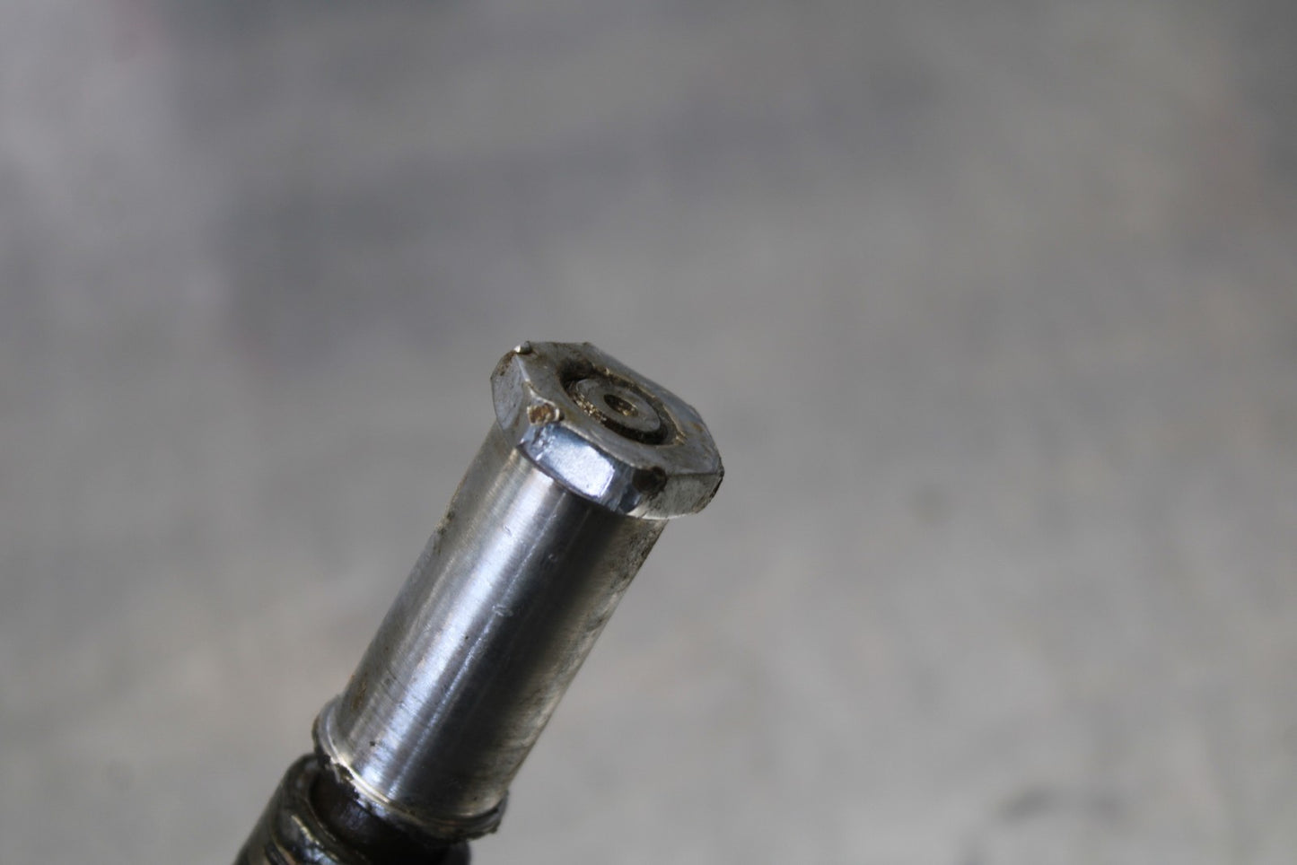 78-79 HONDA GOLDWING 1000 FRONT WHEEL RIM AXLE PIVOT BOLT BB171