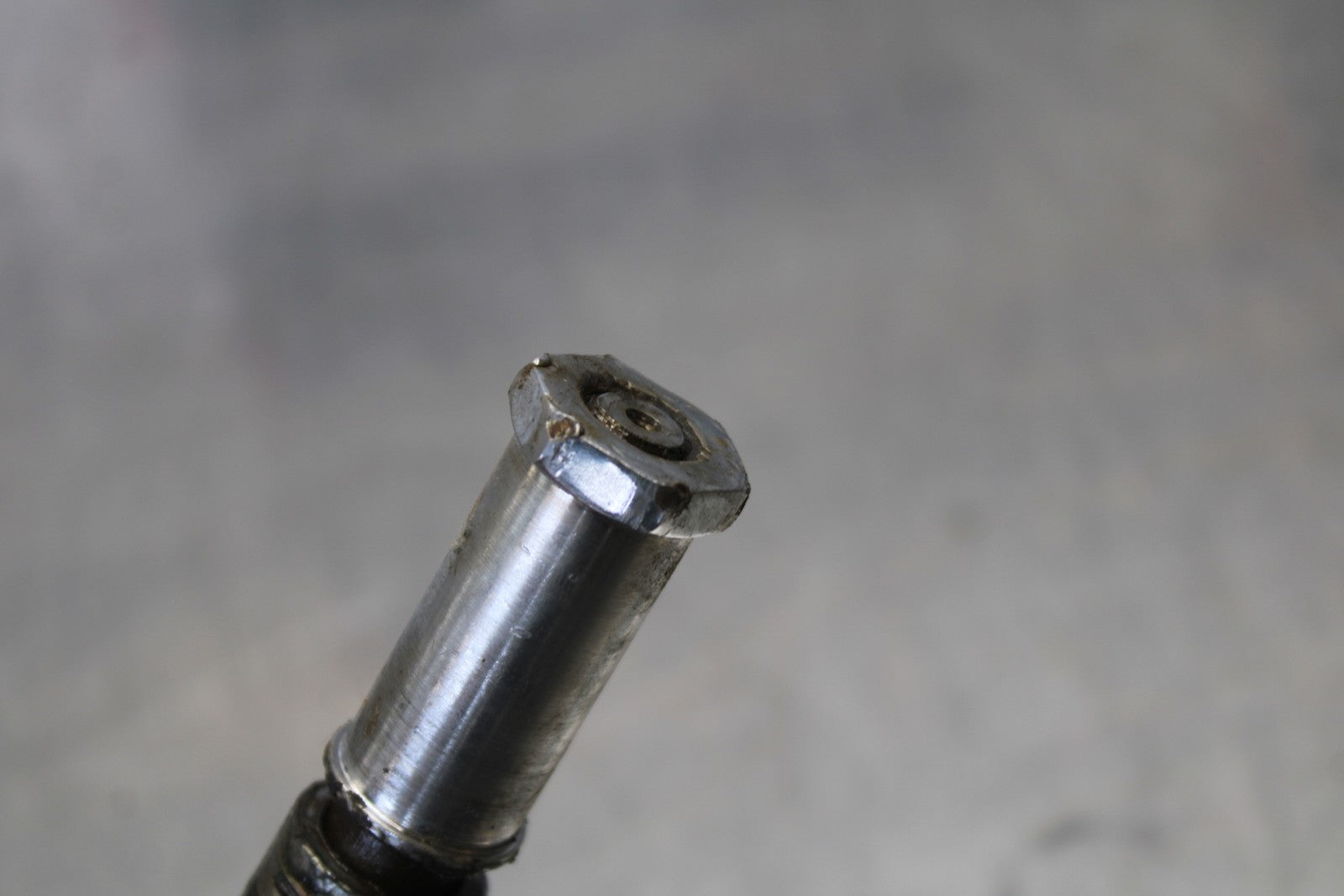 78-79 HONDA GOLDWING 1000 FRONT WHEEL RIM AXLE PIVOT BOLT BB171