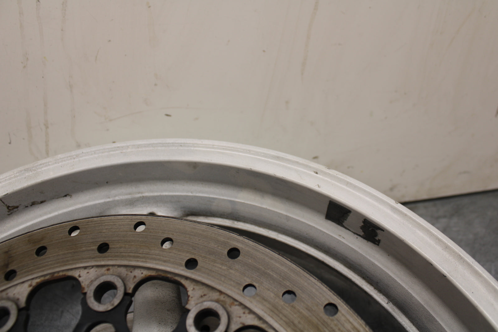 08-10 SUZUKI GSXR 600 FRONT WHEEL FRONT RIM BB753