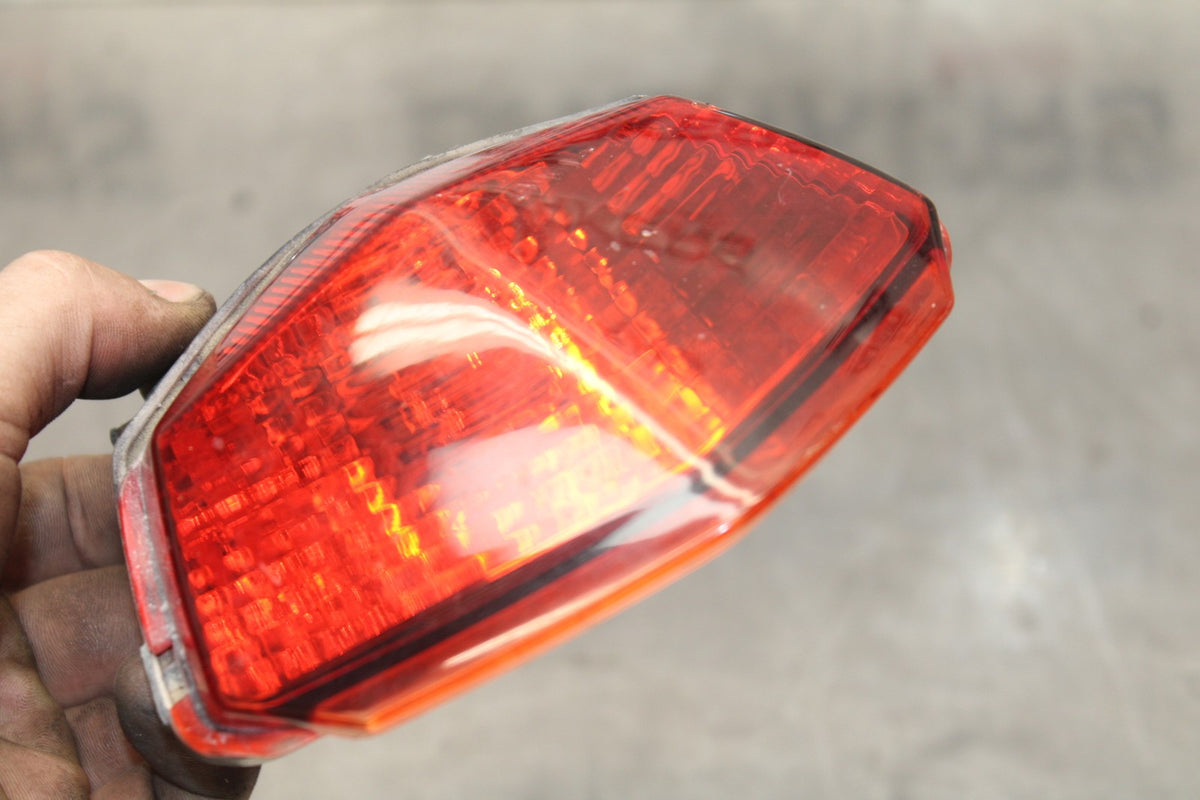 09 KAWASAKI NINJA 250R REAR TAIL TAILLIGHT BACK BRAKE LIGHT BB824