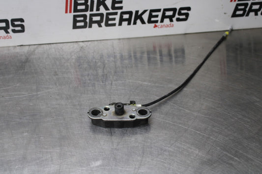 07-08 KAWASAKI NINJA ZX6R REAR PASSENGER SEAT LATCH  ASSEMBLY BB855