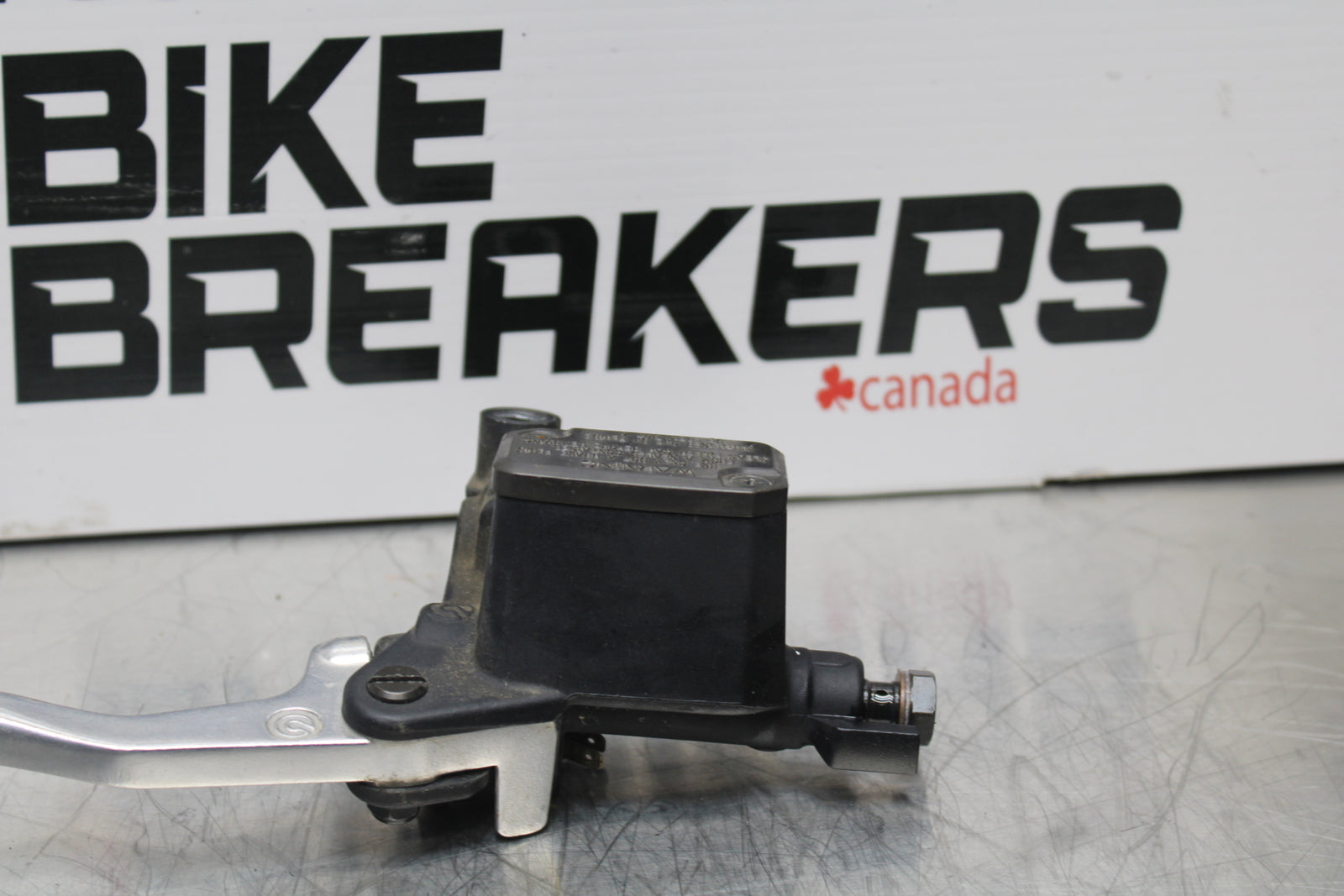 08 MOTO GUZZI BREVA 750 FRONT BRAKE MASTER CYLINDER w/ LEVER BB154