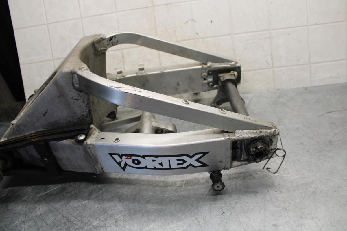 1997 Suzuki GSXR750 REAR SWINGARM BACK SUSPENSION SWING ARM BB527