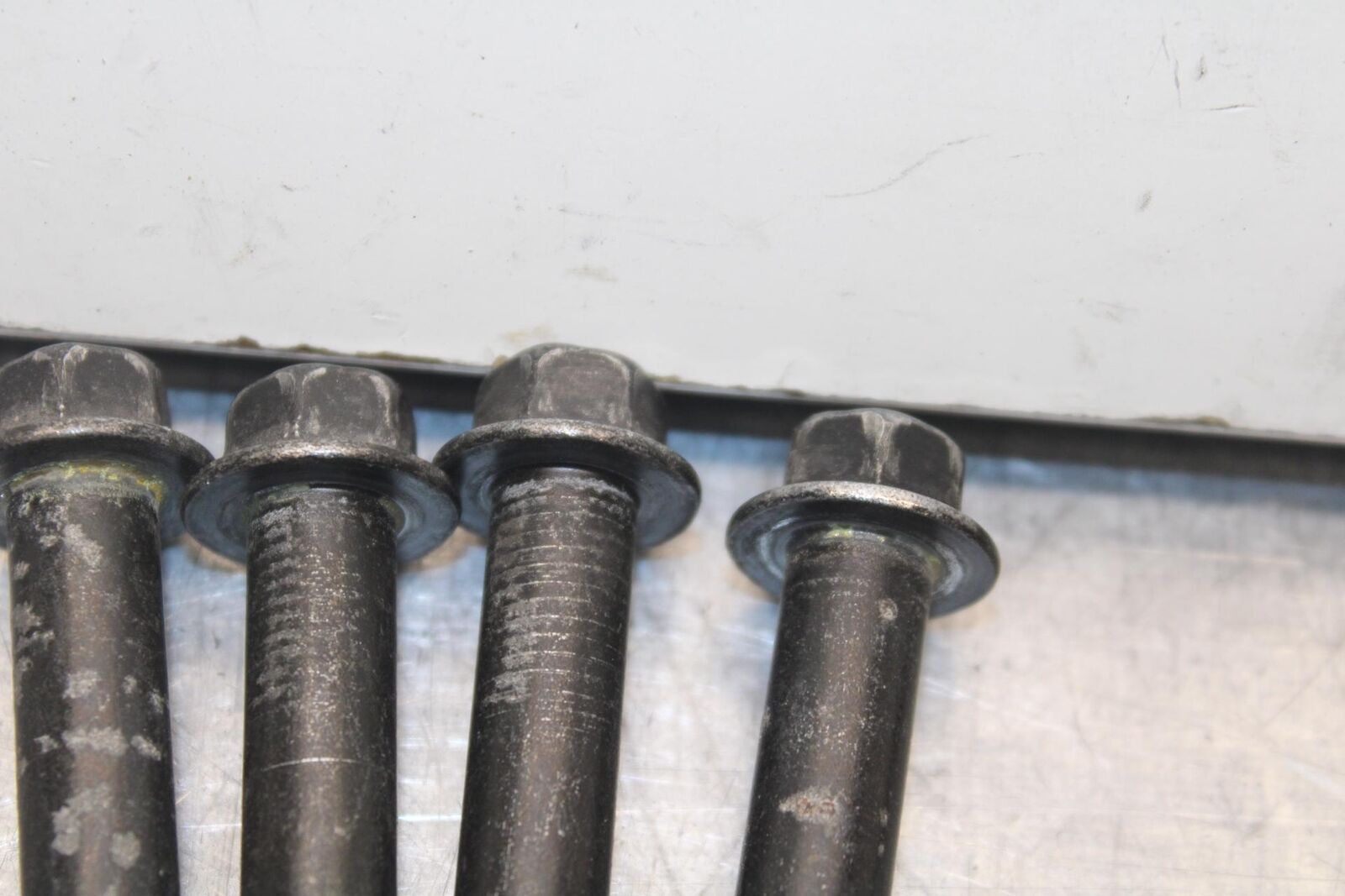 2007 Yamaha YZF R1 FRONT CALIPER BOLTS SET  90401-10012-00 BB83