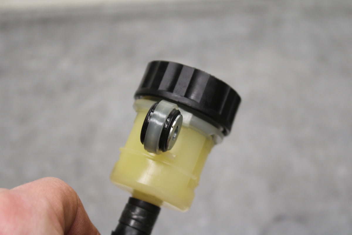 08-16 YAMAHA YZF R6 REAR BACK BRAKE MASTER CYLINDER W RESERVOIR BB131