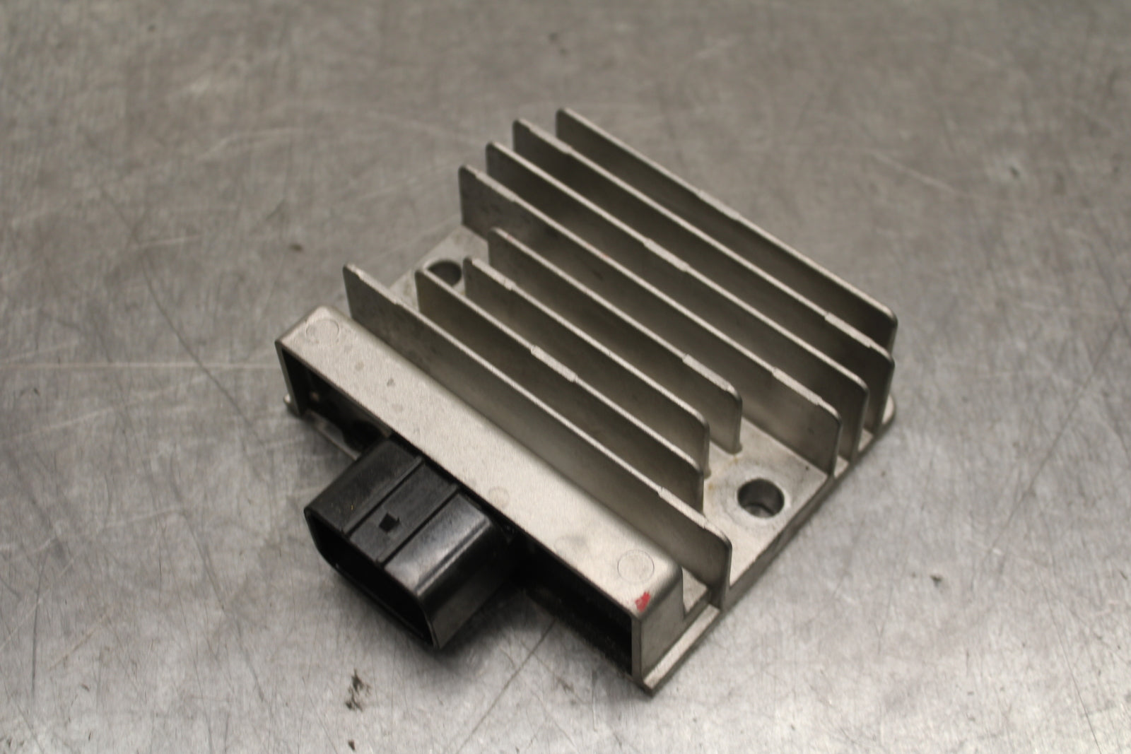 24 KAWASAKI NINJA 500 ABS RECTIFIER VOLTAGE REGULATOR BB730