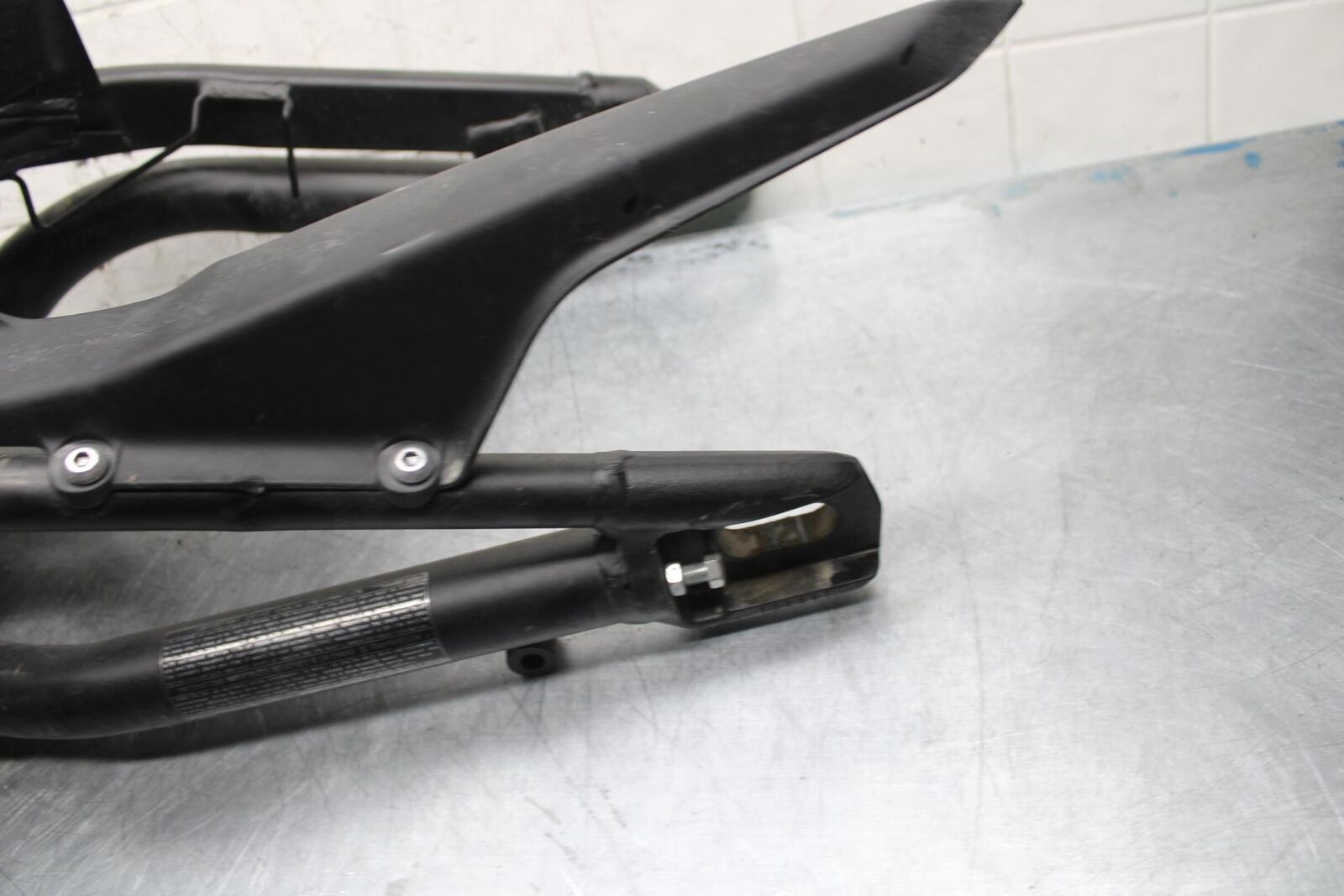 15-17 KAWASAKI EX 650 NINJA  EX 650 ABS SWINGARM BACK SUSPENSION SWING ARM BB494