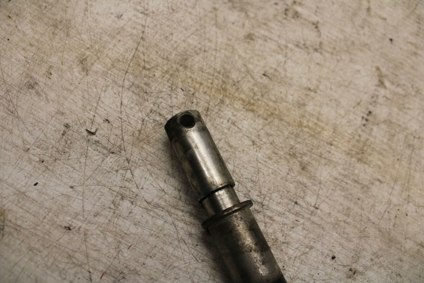 06-21 KAWASAKI VULCAN 900 FRONT WHEEL RIM AXLE PIVOT BOLT BB363