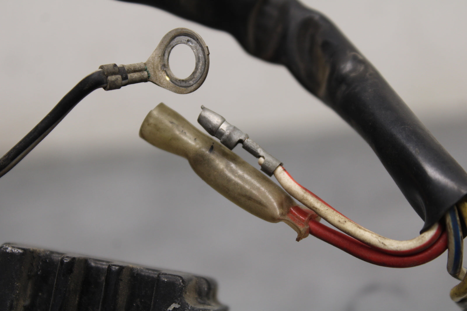 78 SUZUKI GS550E RECTIFIER VOLTAGE REGULATOR BB133