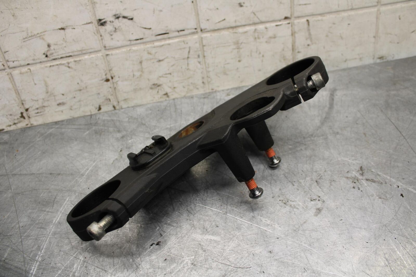 2008 Suzuki GSXR1000 FORKS UPPER TRIPLE TREE CLAMP 51311-21H00 BB519