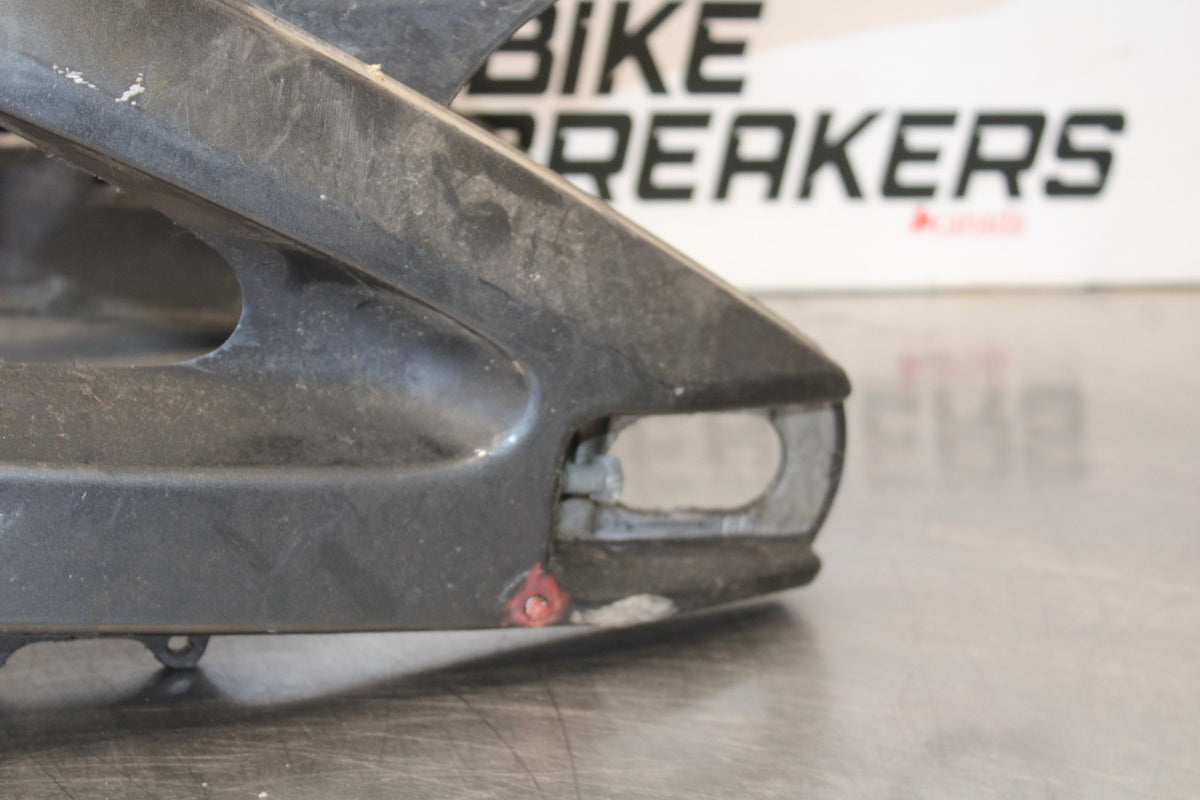 05 YAMAHA YZF R6 REAR SWINGARM BACK SUSPENSION SWING ARM BB894