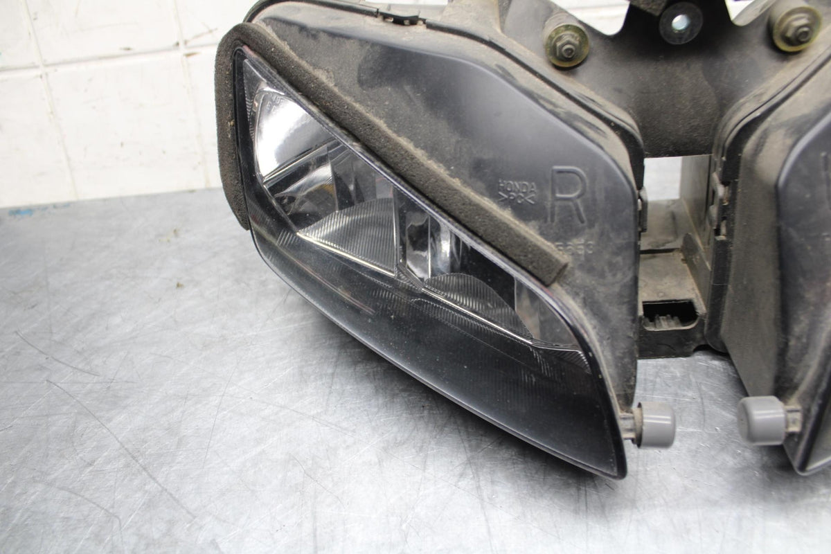 05-06 HONDA CBR600RR FRONT HEADLIGHT HEAD LIGHT LAMP 33100-MEE-A01 BB479