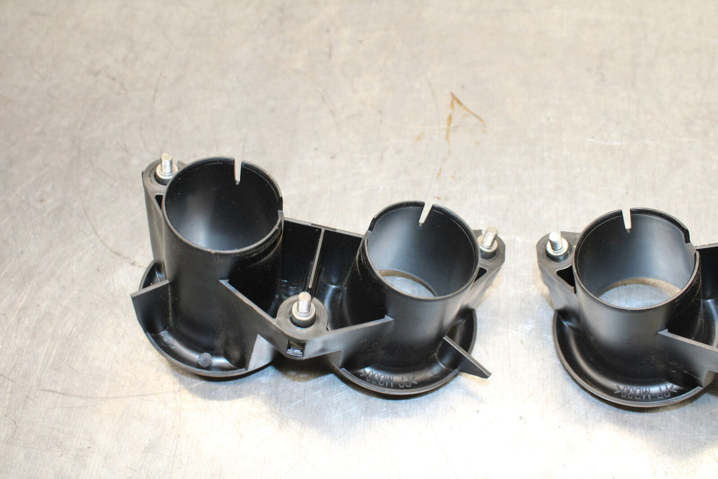 03-04 HONDA CBR600RR AIRBOX INTAKE VELOCITY STACKS BB114
