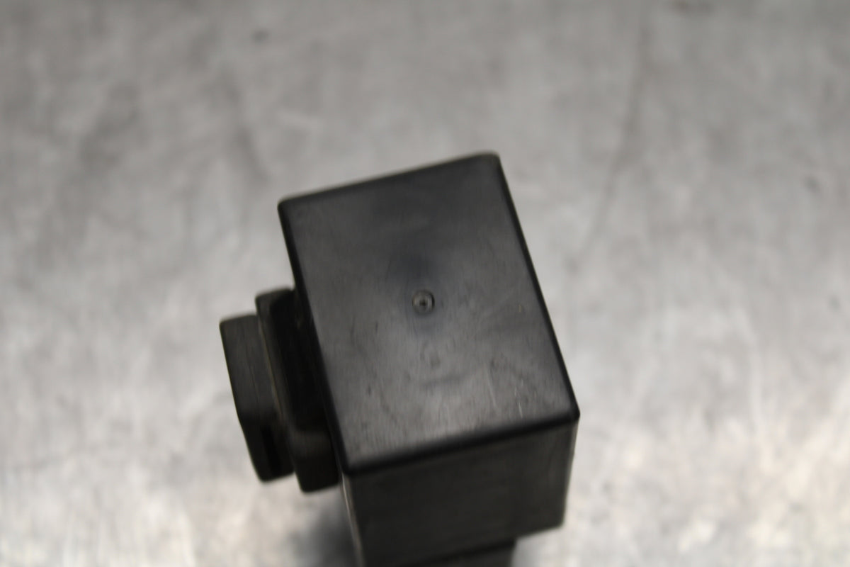 08-09 YAMAHA YZF R6S RELAY ASSEMBLY BOX BB115