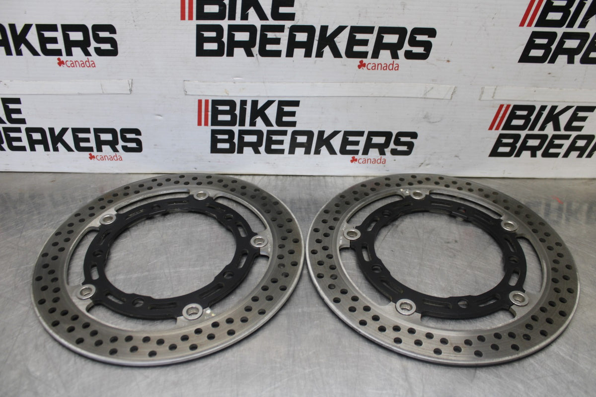 25 KAWASAKI Z900 FRONT LEFT RIGHT BRAKE ROTORS DISCS BB928