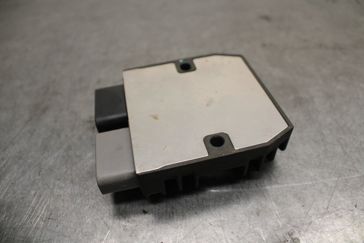 07-08 YAMAHA YZF R1 RECTIFIER VOLTAGE REGULATOR  BB675