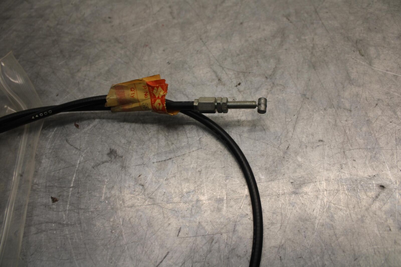 1977 Suzuki GS400 THROTTLE CABLES LINE 58300-44000 BB33