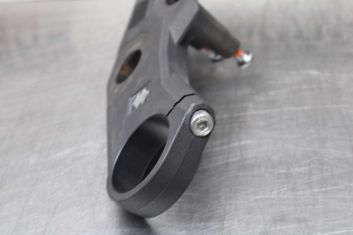 08-10 SUZUKI GSXR 600 FORKS UPPER TRIPLE TREE CLAMP BB202