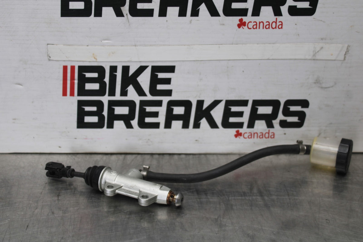 20-23 BMW F900R REAR BACK BRAKE MASTER CYLINDER W RESERVOIR BB923