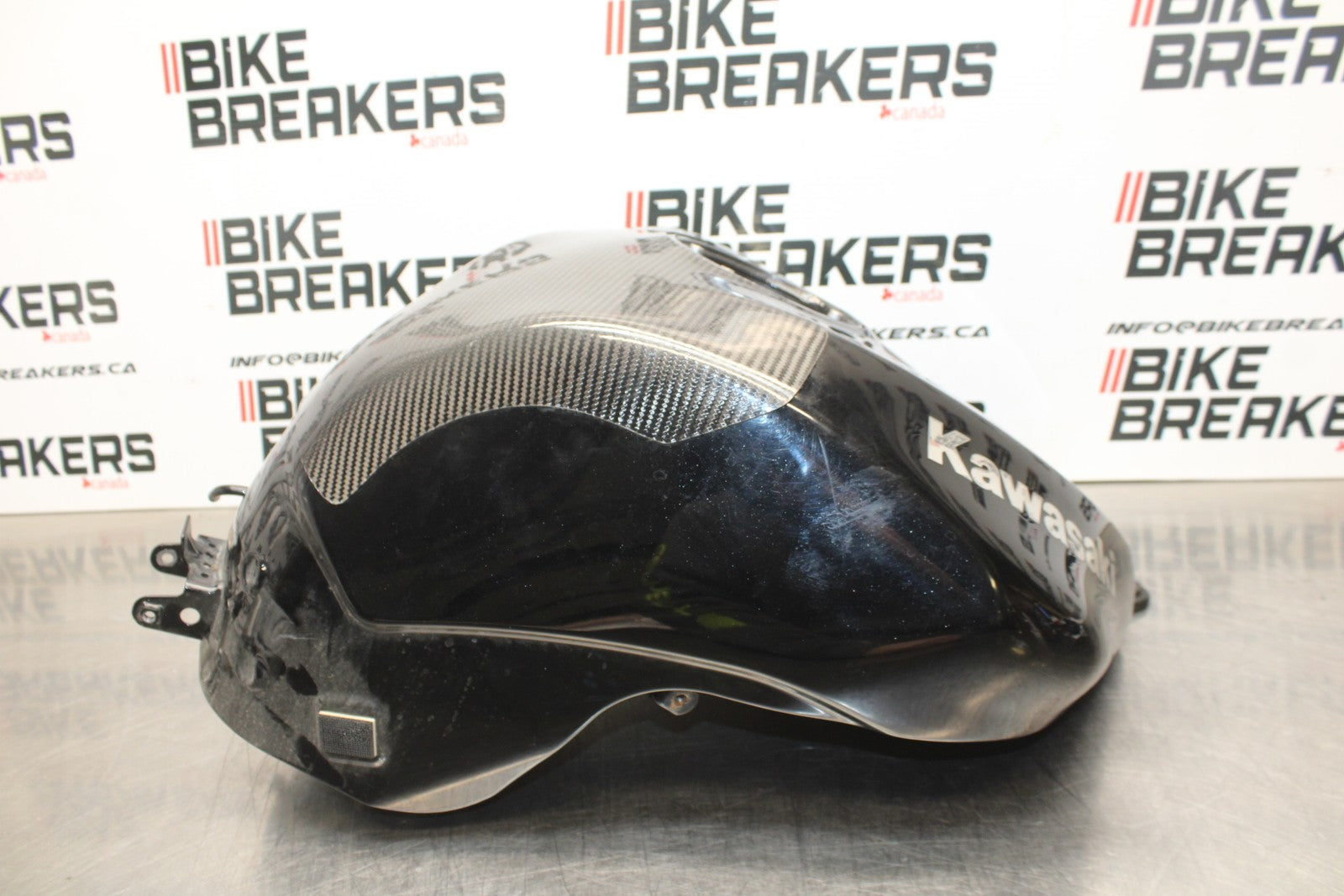 08 KAWASAKI NINJA ZX10R GAS TANK FUEL CELL PETROL RESERVOIR BB201