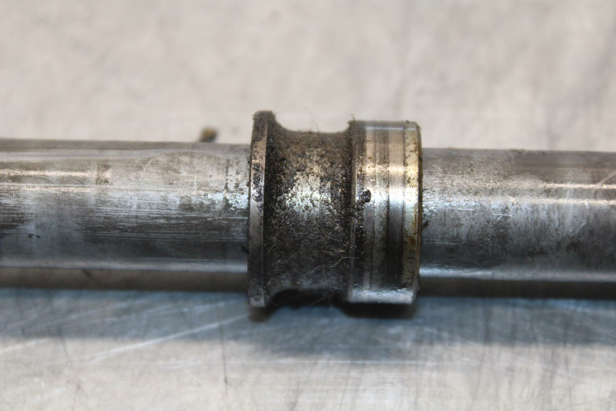 87-96 HONDA CBR1000F FRONT WHEEL RIM AXLE PIVOT BOLT BB420