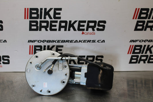 12 HONDA CB1000R FUEL PUMP GAS PETROL SENDER UNIT BB200