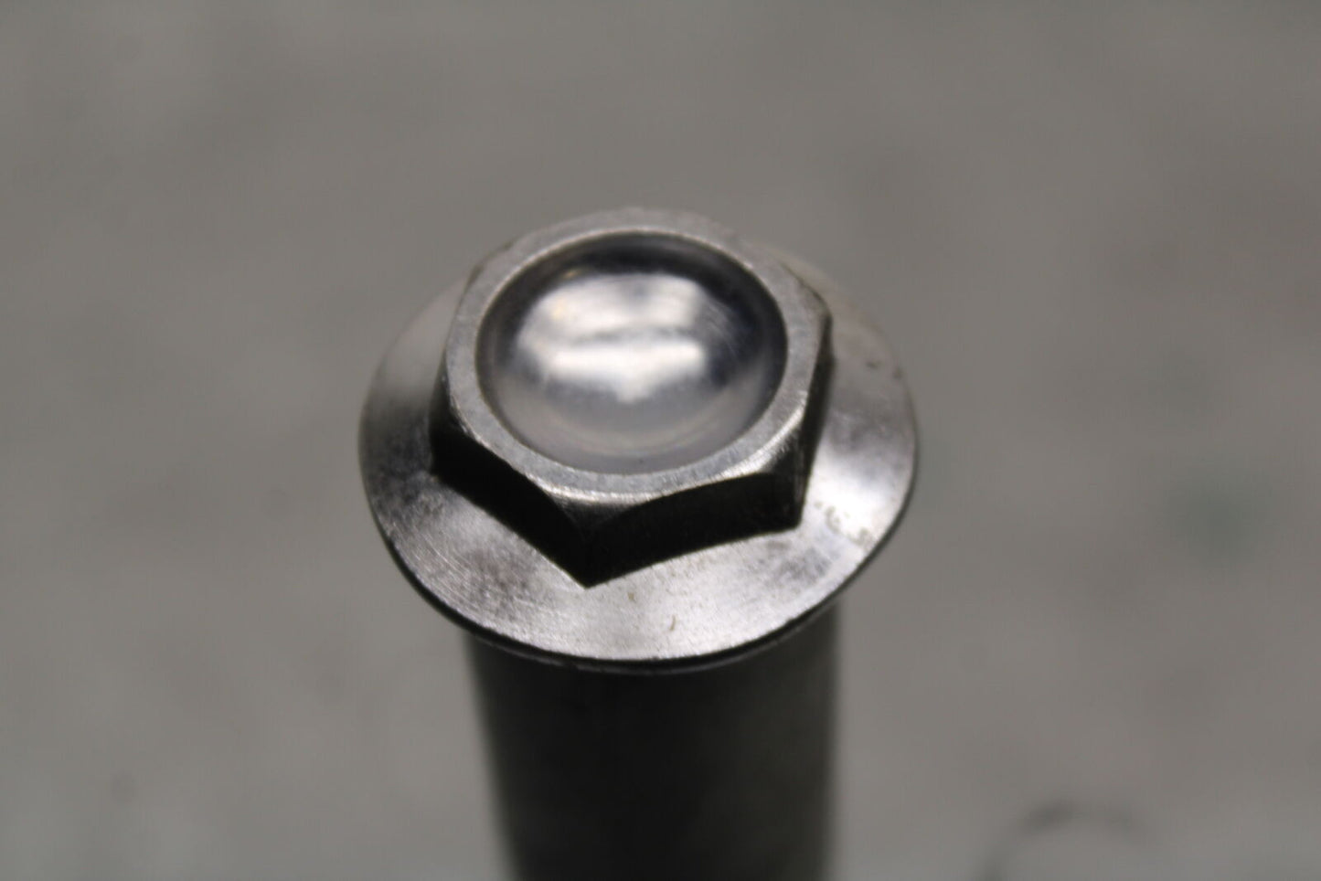 17-21 HONDA CBR1000RR SP FRONT WHEEL RIM AXLE PIVOT BOLT BB681