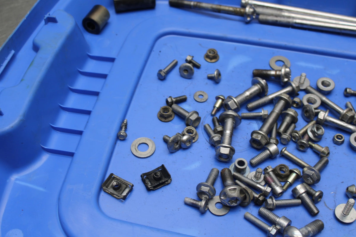 14 TRIUMPH STREET TRIPLE ABS MOUNTING BOLTS HARDWARE MOTOR SCREWS BB808