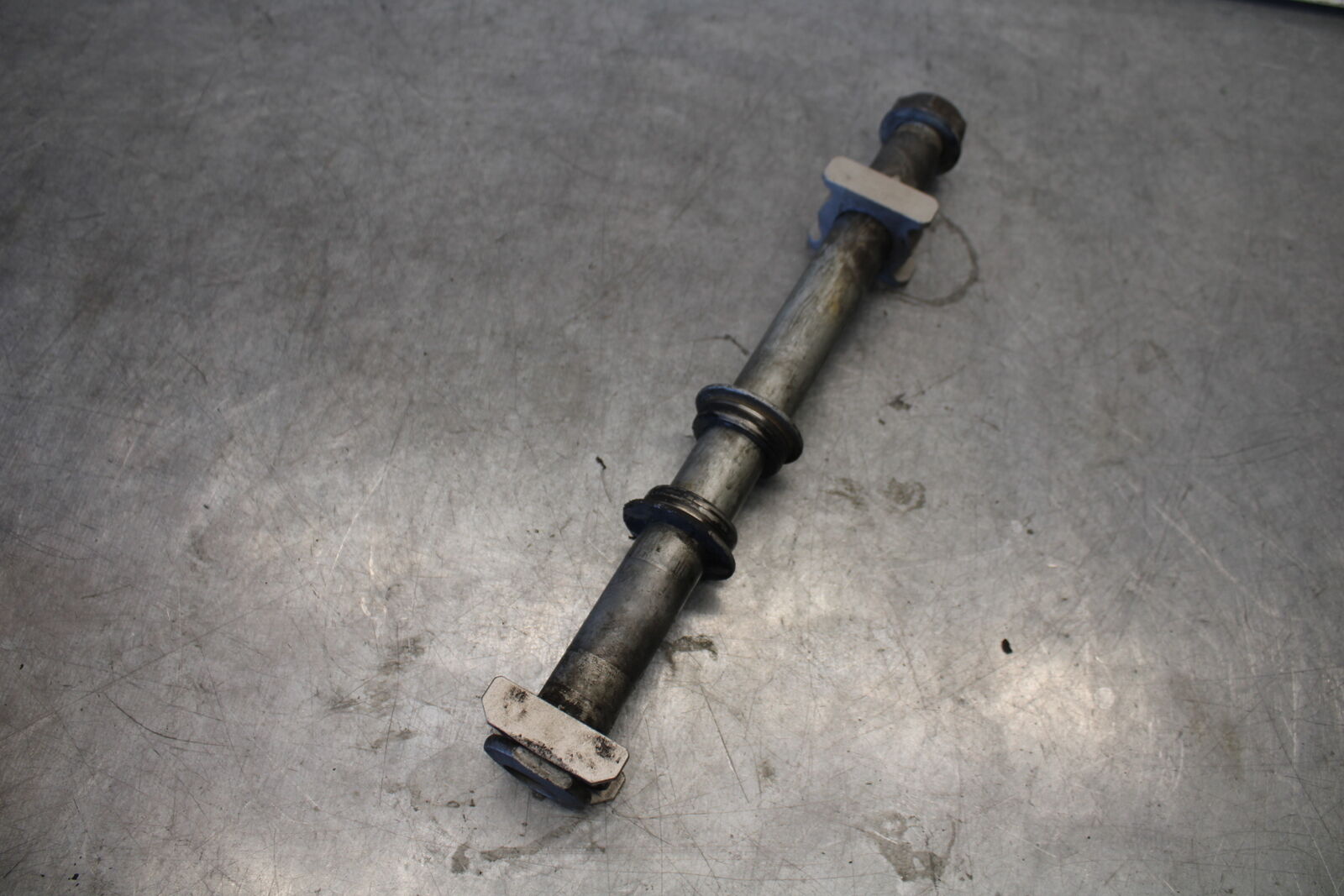 07-12 HONDA CBR600RR REAR AXLE BACK WHEEL RIM PIVOT BOLT AXEL BB672