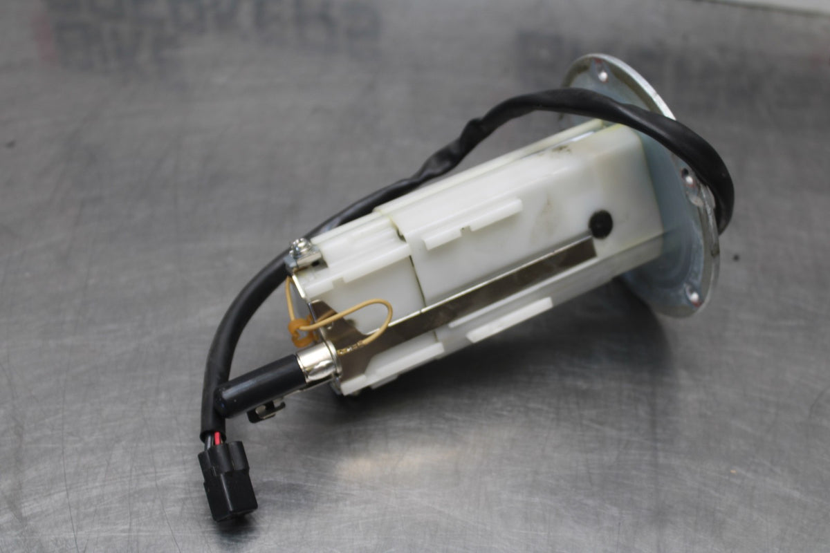 13-18 KAWASAKI NINJA ZX6R FUEL PUMP GAS PETROL SENDER UNIT BB915