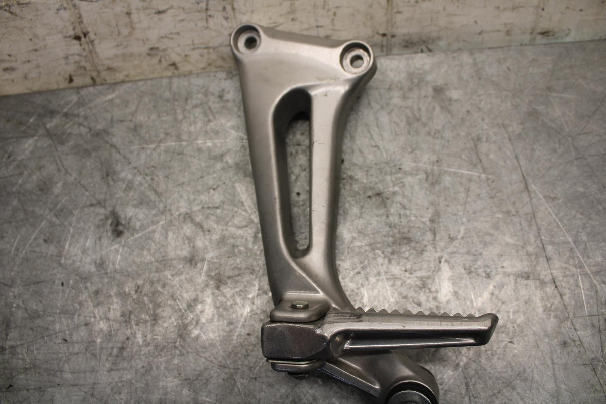 1999 Honda Super Hawk 1000 VTR1000F LEFT REAR BACK PASSENGER PEG BB51