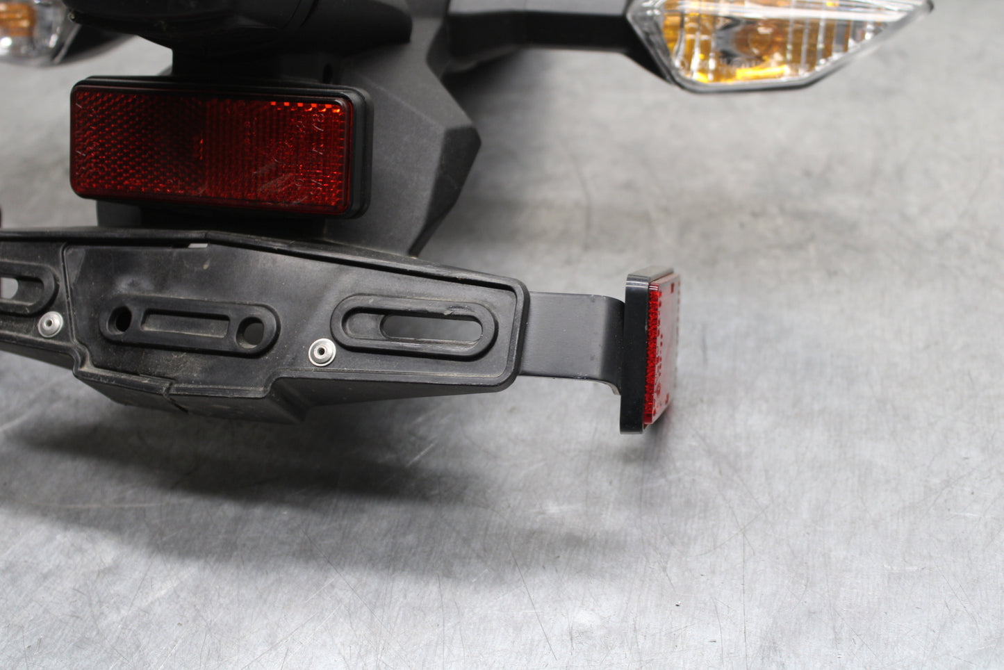 19-23 KAWASAKI NINJA ZX6R REAR BACK FENDER MUD GUARD BB749