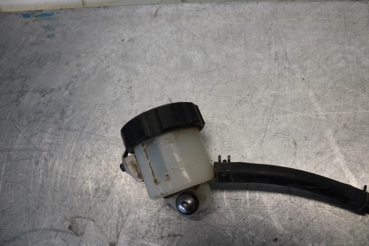 07-08 YAMAHA YZF R1 FRONT BRAKE MASTER FLUID RESERVOIR TANK BOTTLE BB439