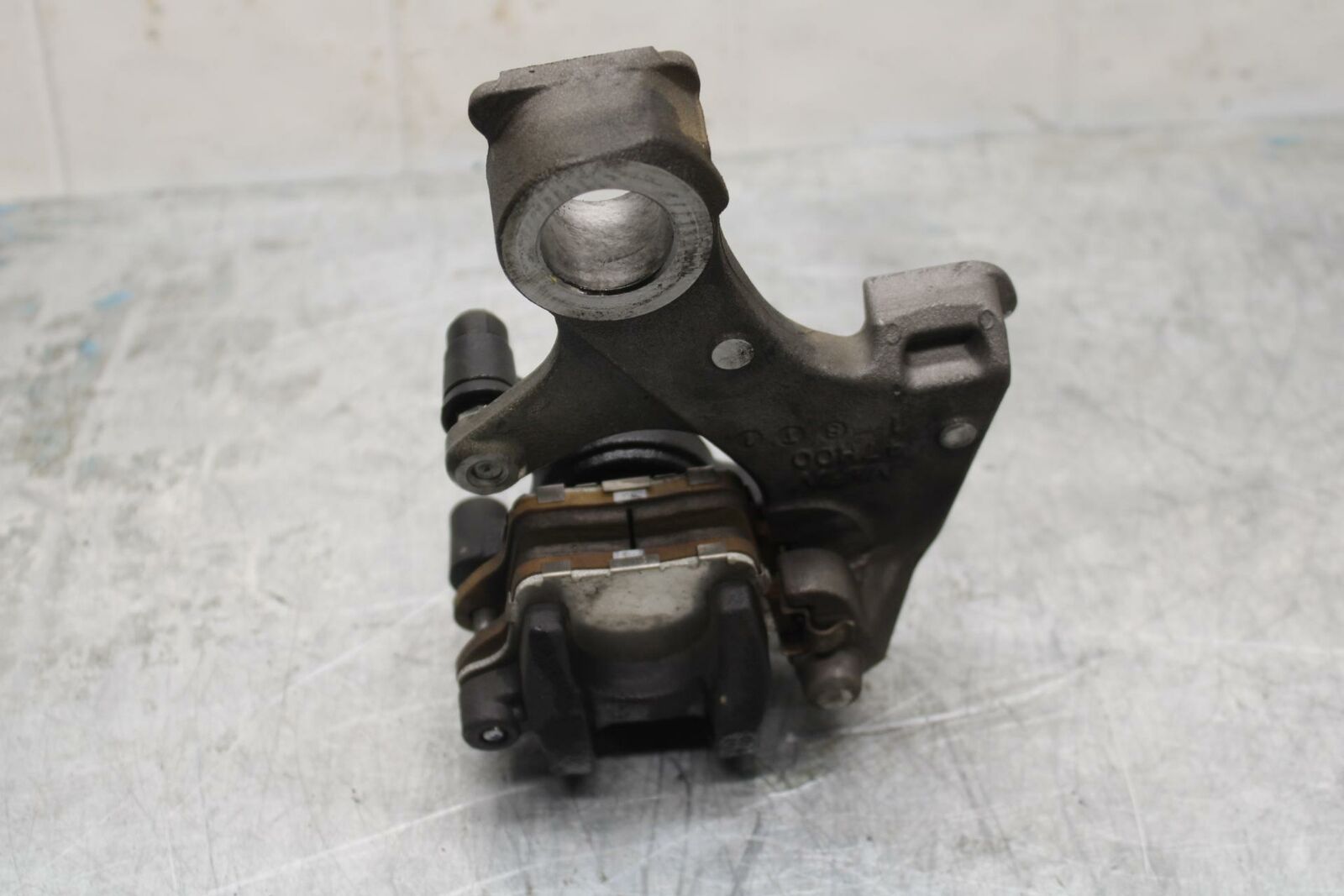 15-21 SUZUKI GSXR600 REAR BACK BRAKE CALIPER W MOUNT BRACKET BB418