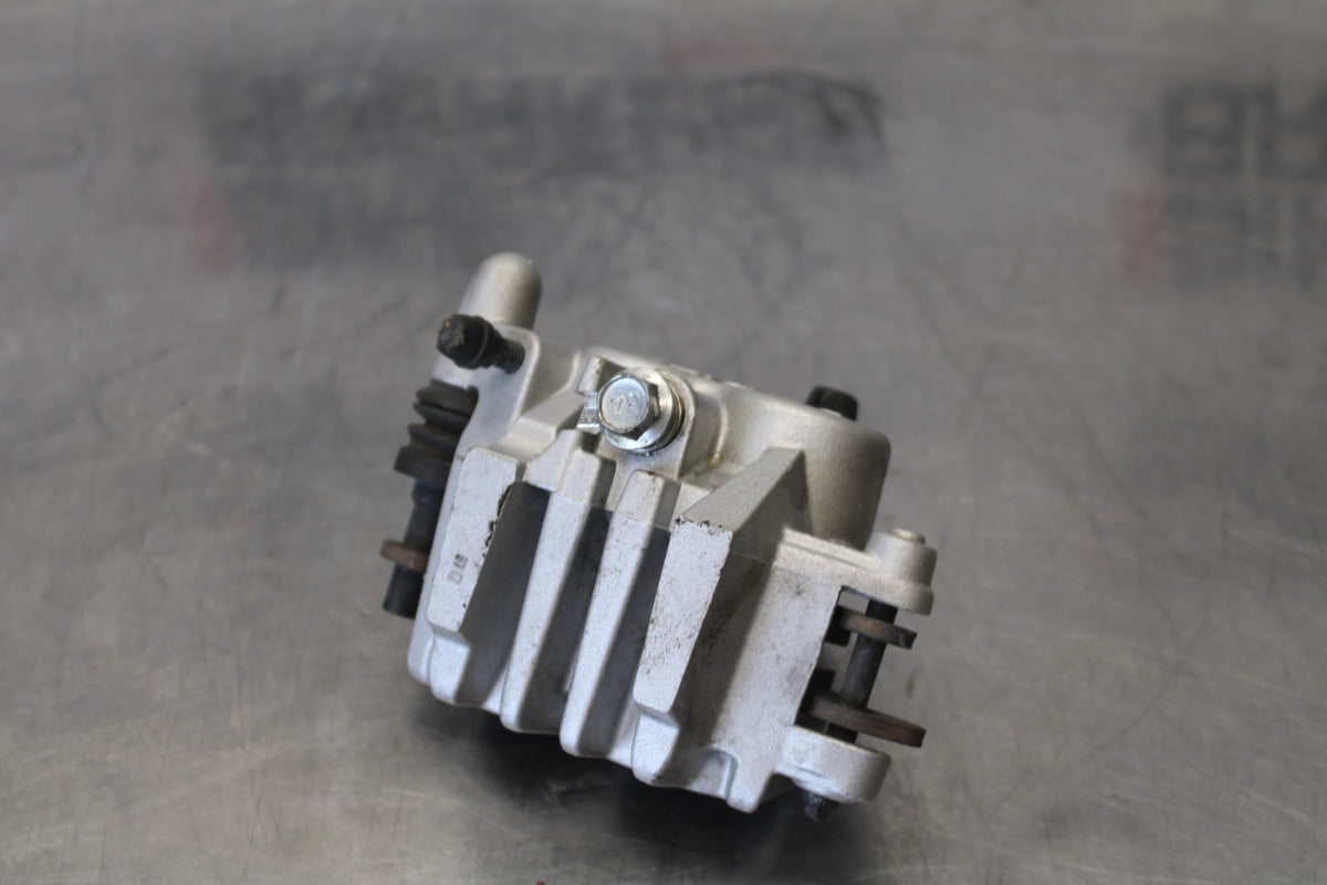 07 SUZUKI BOULEVARD M50 LEFT FRONT BRAKE CALIPER BB897